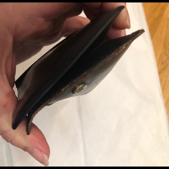 Louis Vuitton Coin Purse - Picture 4 of 13